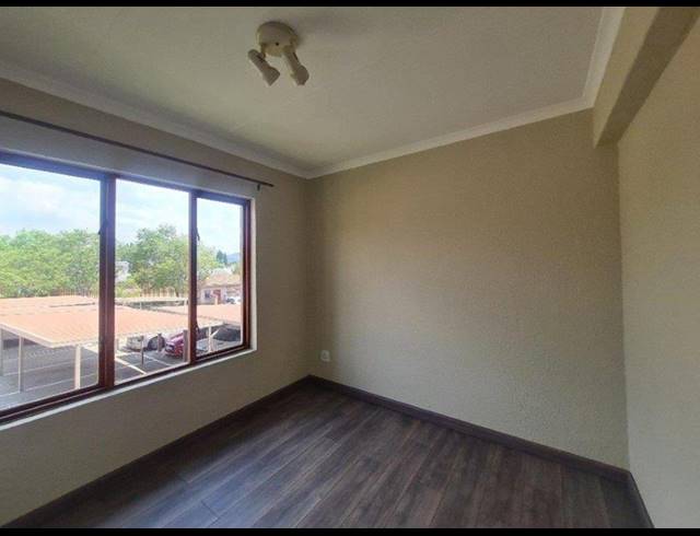 2 BEDROOM APARTMENT FOR SALE IN DOWERGLEN EXT 4